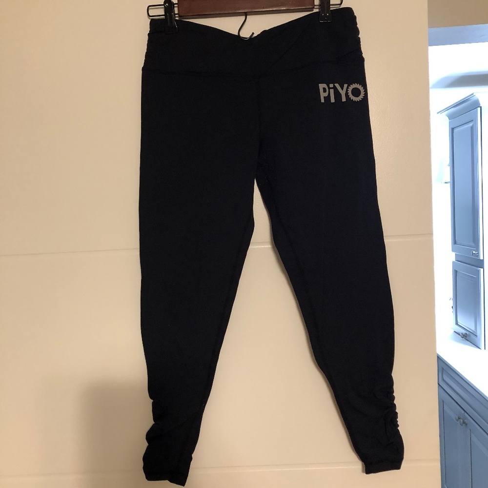 Beachbody PIYO leggings
